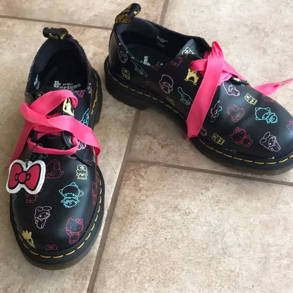 Martens Shoes Doc Martins X Hello Kitty Size Worn Less